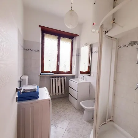 Uno Sguardo Sulla Sacra Apartmán