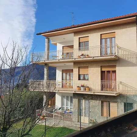 Un Balcone Sulla Valle Di Susa, Fiori E Frutti