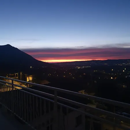 Un Balcone Sulla Valle Di Susa, Fiori E Frutti *