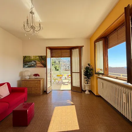 Un Balcone Sulla Valle Di Susa, Fiori E Frutti * Almese