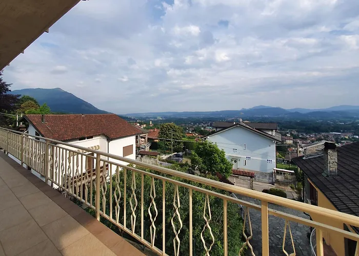 Uno Sguardo Sulla Sacra Appartement